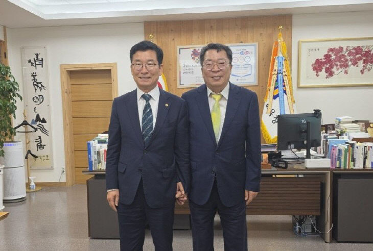 학교복합시설 배구장 설치 필요