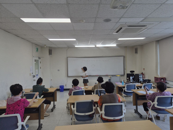 [보도사진] 디지털 문해교육 운영