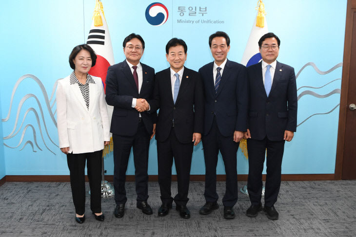 지원으로 보상해야”(1)