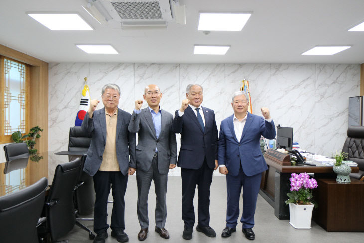 사진 (1)