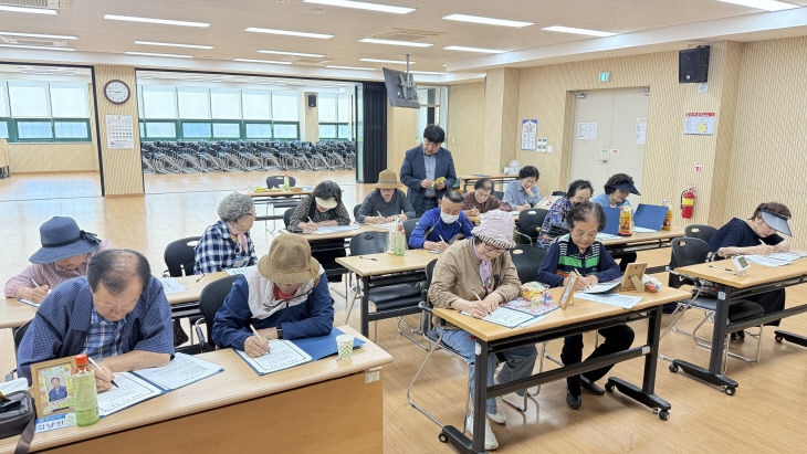 진천군, ‘마음 톡! 친구 톡!’으로 고독사 예방 나서 2