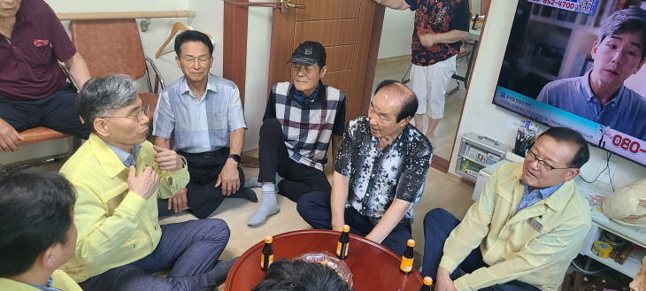 김영식 부군수, 폭염대응 현장점검(1)