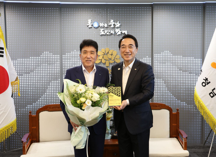 [논산세계딸기산업엑스포조직위원회]보도자료-민간위원장 위촉