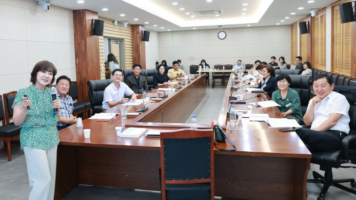 논산시의회 의정활동 역량강화 전문 특강 개최 (3)