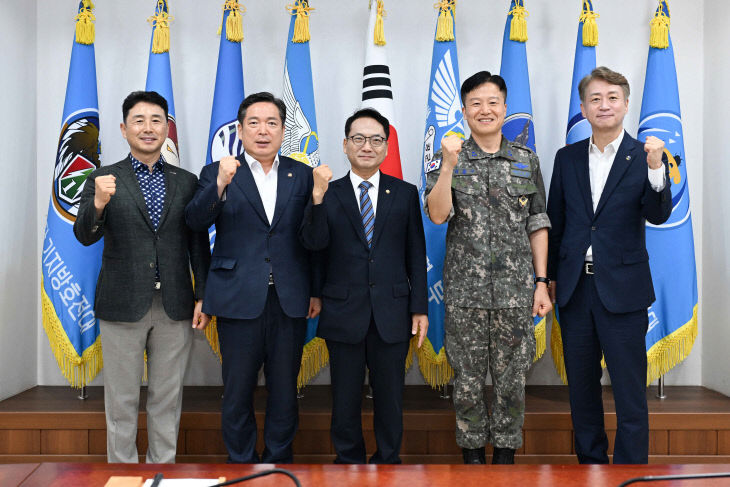 함