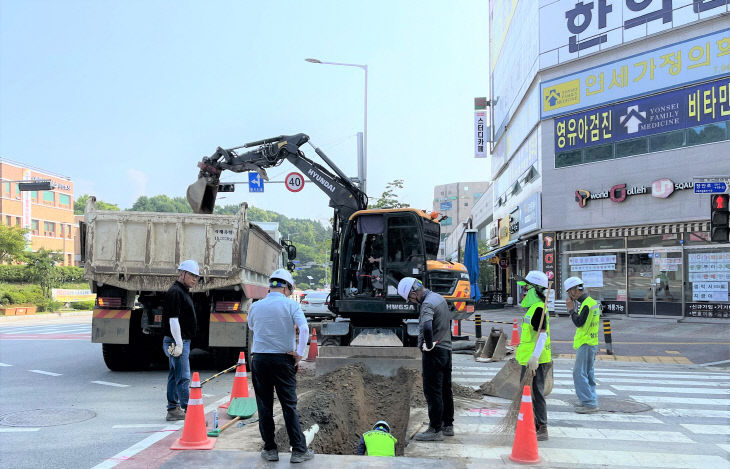 [사진4] 노후 오수관로 정비
