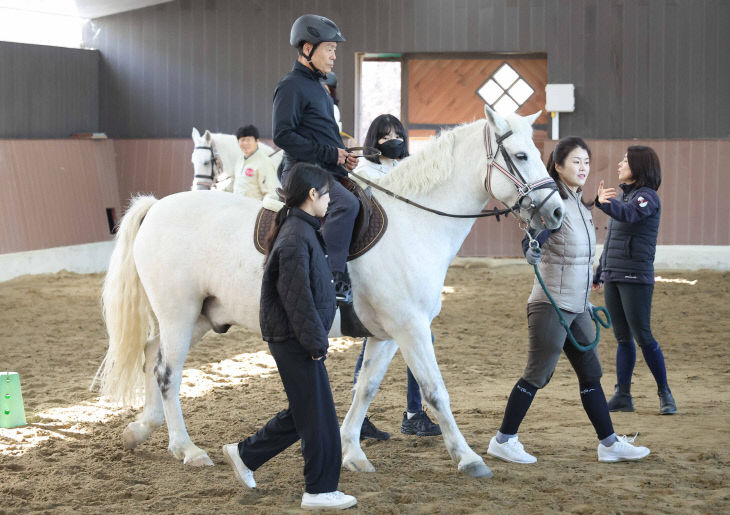 (부정기)(사진2) 힐링승마