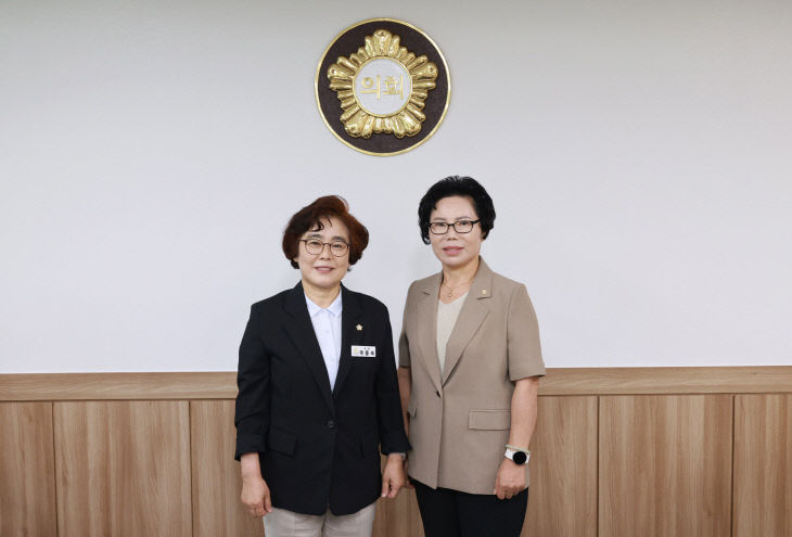 국중숙 예결위 위원장, 홍경임 부위원장