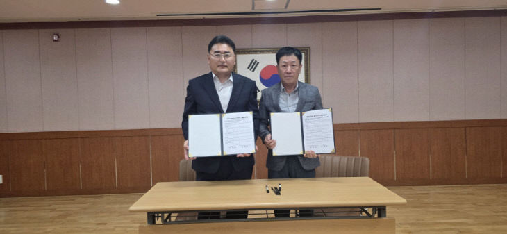9.신암면 지역사회보장협의체 협약 체결 기념촬영