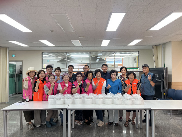 보도 4) 영춘면 지사협 삼계탕 나눔
