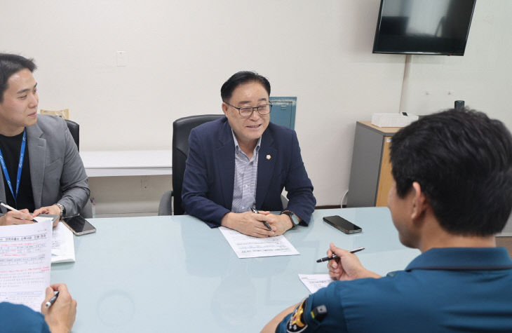 2026-08-27 보도자료(김춘수 늦어져선 안 돼”)사진