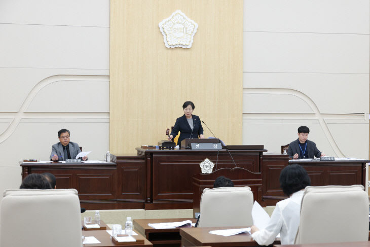 20260902 제295회 정례회 제1차 본회의(성용순의장-1)