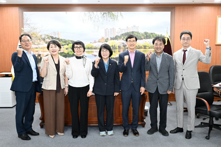 이영해 의장 행동강령운영 자문위원회 환담]4