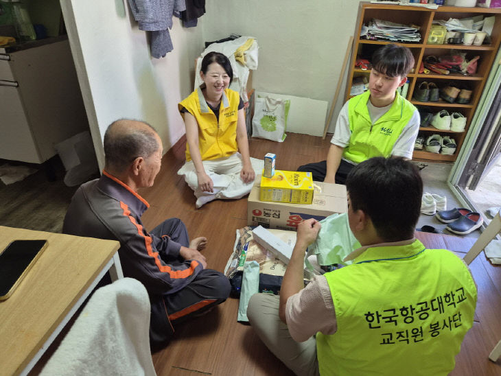 홀몸 어르신에 ‘명절꾸러미’ 전달