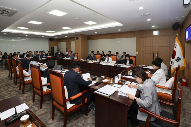 20260910 예산군의회 행정사무감사 3일차 (7)