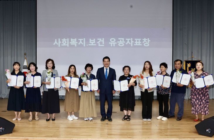 기념식 및 사회복지·보건박람회 성료 (1)