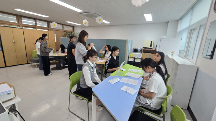 태안여중, 또래상담부와 함께하는 ‘마음 약국’ 운영