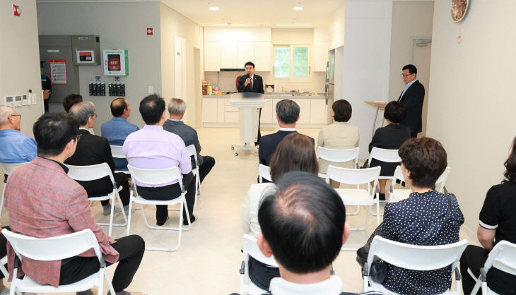 [사진1] 계룡자이아파트 경로당 개소식