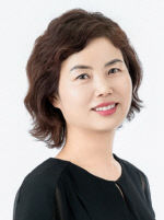 쌍용도서관(이충미 천안쌍용도서관장)