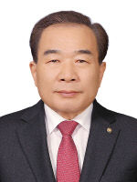 박만
