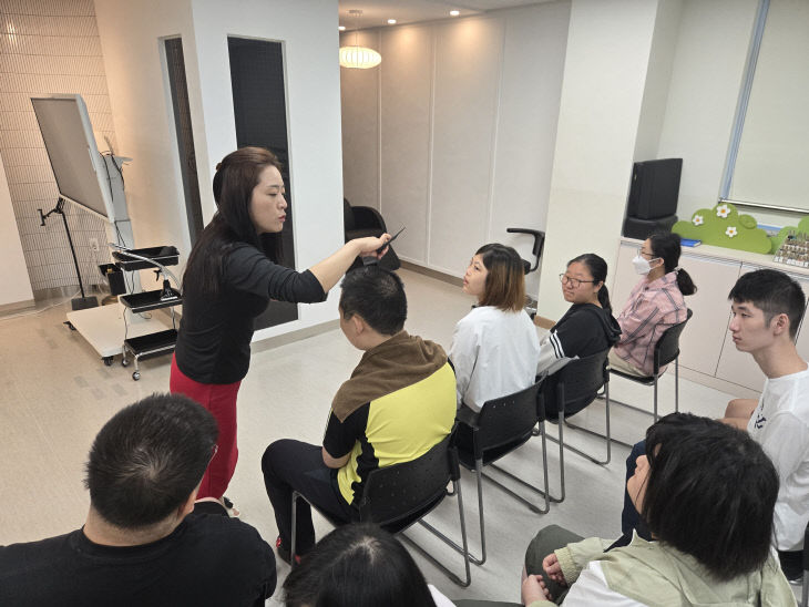 예산꿈빛학교_클린헤어 스마트워커 전환교육 사진_1
