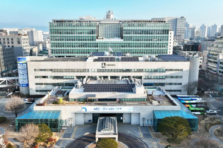 3. 수원특례시 청사 전경
