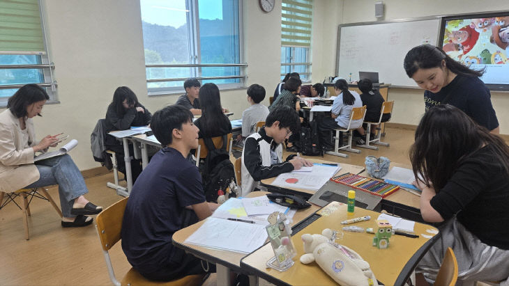유구중학교 전문적학습공동체 운영 사진 (1)