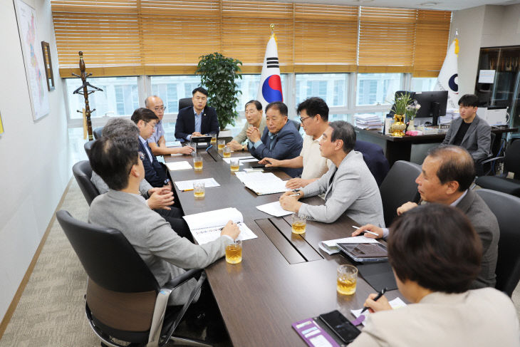 한빛원전 저장시설 관련 군민 안전 대책 촉구)1