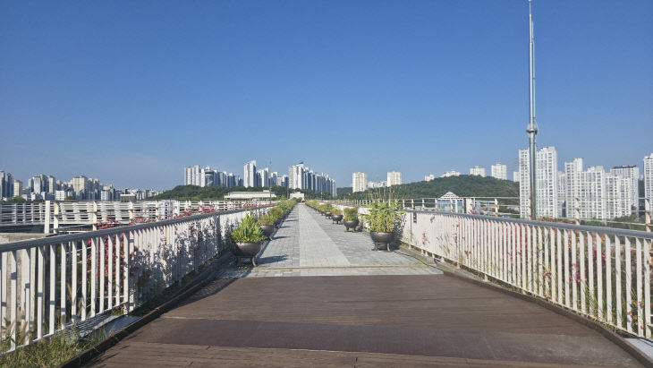 KakaoTalk_20261001_112245948_02