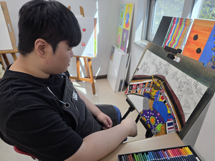 유승민씨 작품 활동 사진)
