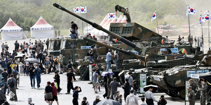 20261005-지상군페스티벌 인파
