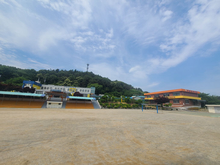1-1. 기성초등학교 전경사진1