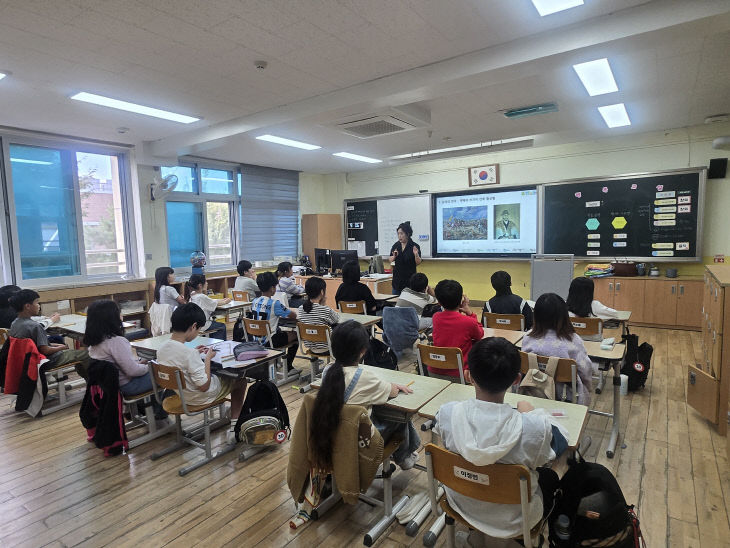 신관초 문화체험교실 운영 사진 (1)