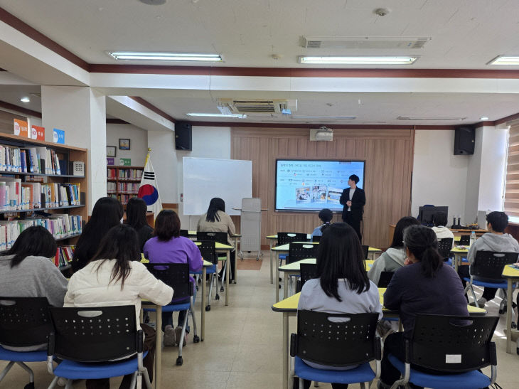 예산교육지원청_학교로 찾아가는 고입설명회 사진_1