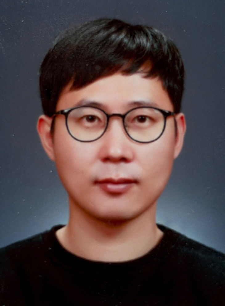3 김동건(사진)