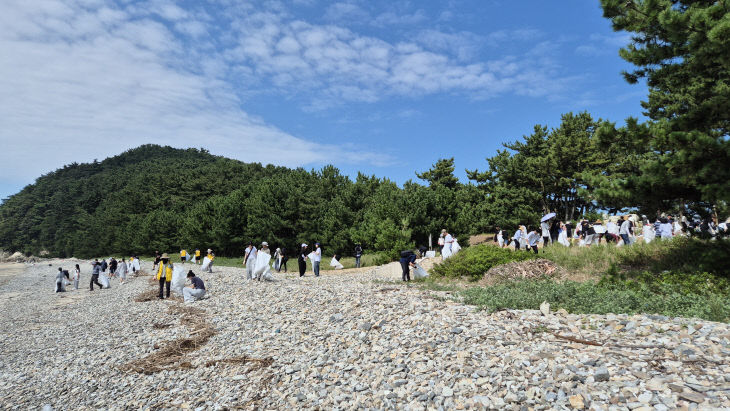 2-1_(사진자료)_20250905_옹진군_(북도면_장봉도_정화활동)