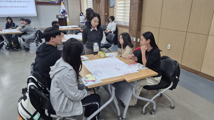 비경쟁 독서토론 보도자료 사진 1