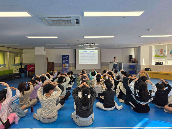 쌍용도서관(학교로 찾아가는 작가와의 만남 성료)