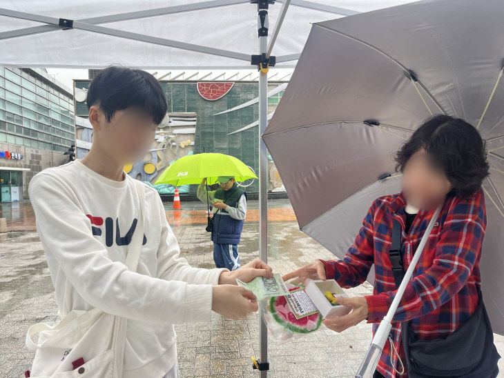 청소년들의 정성과이다
