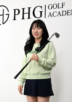 [인터뷰]레슨프로 박현경, 끈기와 인내의 골프 인생 `그녀의 새로운 도전`