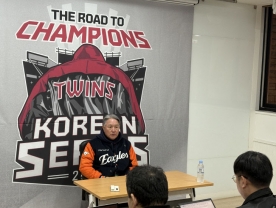 한화 이글스 김경문 감독, `가장 중요한 건 한국시리즈 첫 경기`