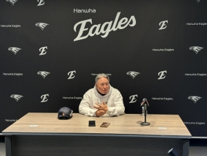 한화 김경문 감독, `김서현, 감독 못지 않은 스트레스 받았을 것`