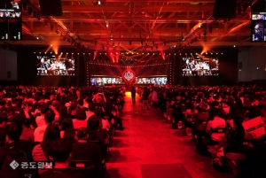 `대전이 들썩였다` MSI 2026 개막전 현장, 페이커 100승 대전서 달성하며 대기록