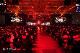`대전이 들썩였다` MSI 2026 개막전 현장, 페이커 100승 대전서 달성하며 대기록