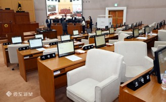 텅 빈 의원석…대전시의회 의장 선출 못하고 파행