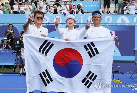 충청의 아들 김우진! 파리 올림픽 양궁 금메달 2관왕 달성