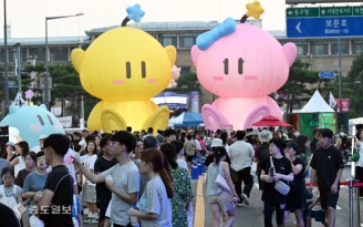 ‘잠들지 않는 대전, 꺼지지 않는 재미’…대전 0시 축제 인산인해