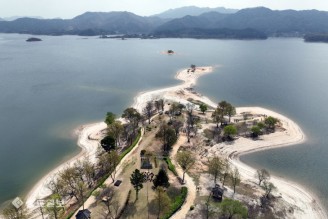 산책과 물멍으로도 힐링이 되는 ‘명상정원’