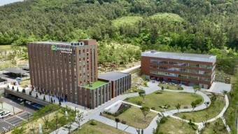 국내 최고층 목조건축물 대전에 문 연다…산림복지종합교육센터 개소