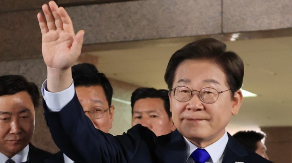 21대 대통령에 이재명 당선 확실…3년만의 정권교체